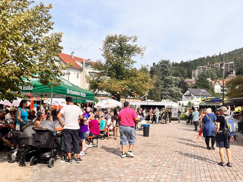 Vom 30. August bis zum 1. September wird der Herrenalber Rathausplatz zum internationalen Street Food Treffpunkt in der Region.