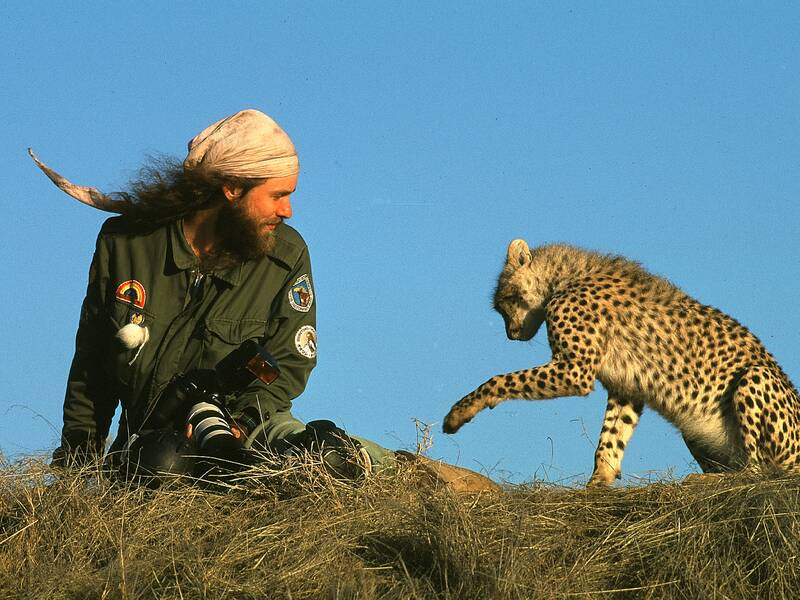 Am 31. Oktober präsentiert Abenteurer Matto Barfuss seine neue Multivisionsshow „Wild und weit – 25 Jahre Afrika“ im Herrenalber Kurhaus.