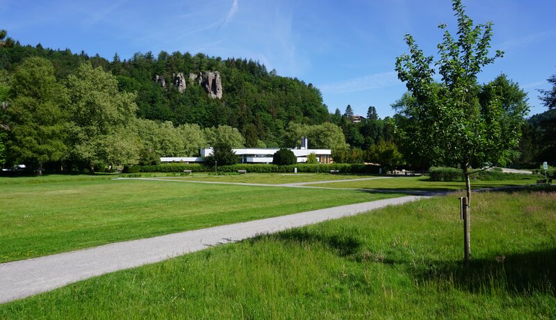 Die Herrenalber Bürgerbeteiligung lädt am 29. Oktober zu einem offenen Workshop über die Zukunft der Schweizerwiese in das Kurhaus ein. Beginn ist um 18.30 Uhr. | © Stadt Bad Herrenalb/Christian Siebje